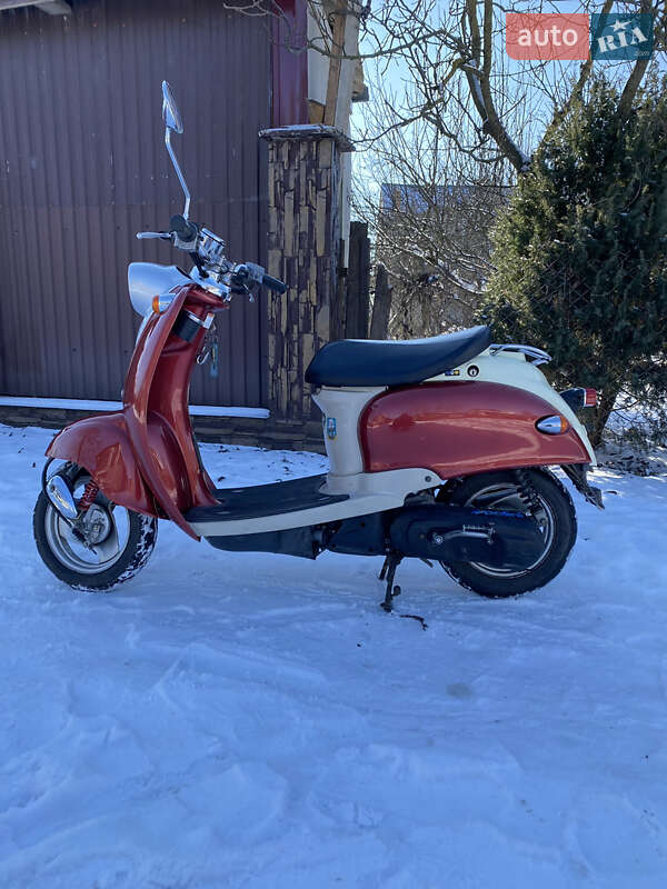 Скутер ретро Yamaha Vino 2002 в Львові