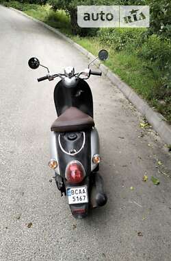 Скутер ретро Yamaha Vino 2005 в Львове