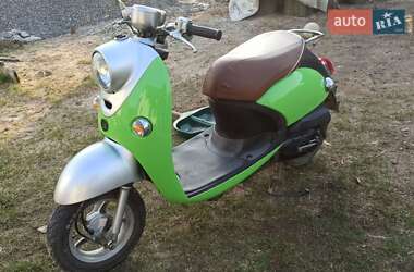 Скутер Yamaha Vino 2016 в Новояворовске