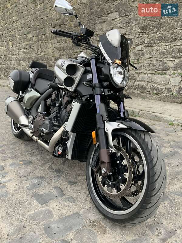 Мотоцикл Классик Yamaha VMAX 2009 в Киеве