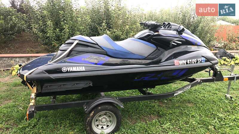 Гидроцикл туристический Yamaha WaveRunner 2014 в 