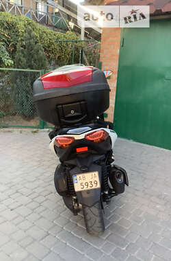 Макси-скутер Yamaha X-Max 250 2019 в 