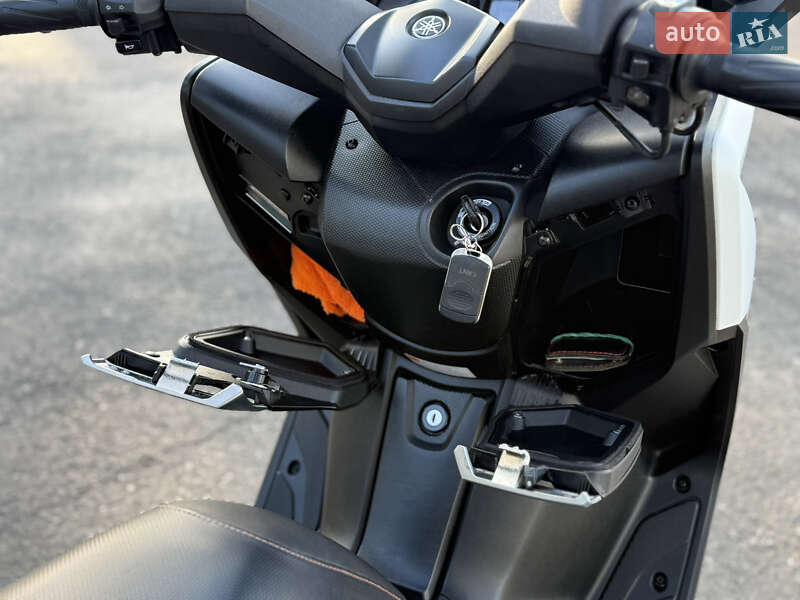 Макси-скутер Yamaha X-Max 250 2015 в Виннице
