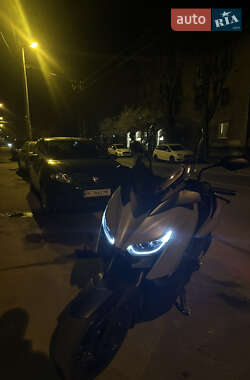 Макси-скутер Yamaha X-Max 300 2021 в 