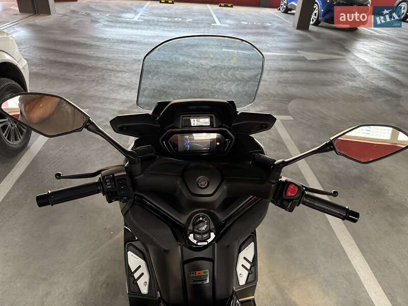 Макси-скутер Yamaha X-Max 2024 в Киеве