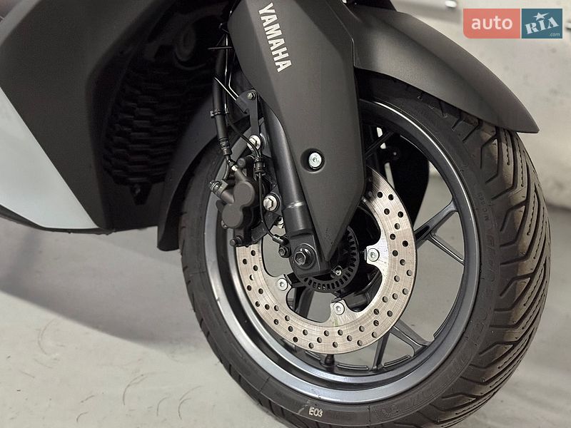Макси-скутер Yamaha X-Max 2025 в Киеве