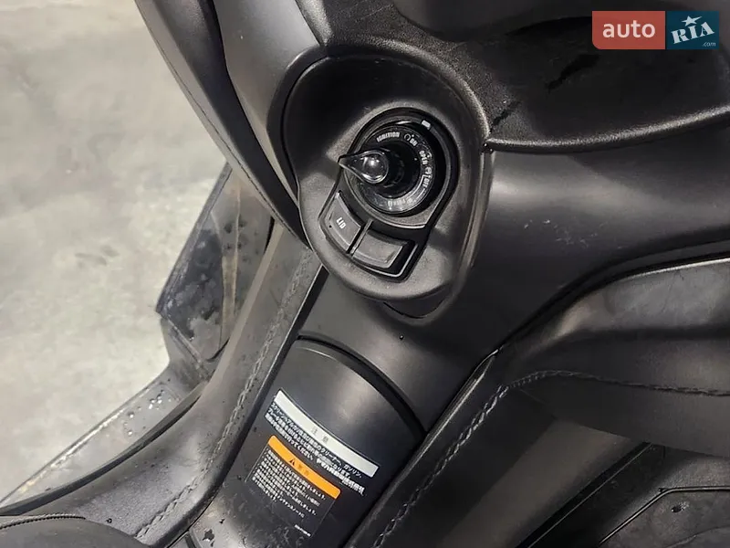 Yamaha X-Max 2019