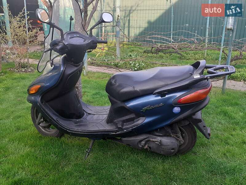 Максі-скутер Yamaha XC 2001 в Білій Церкві