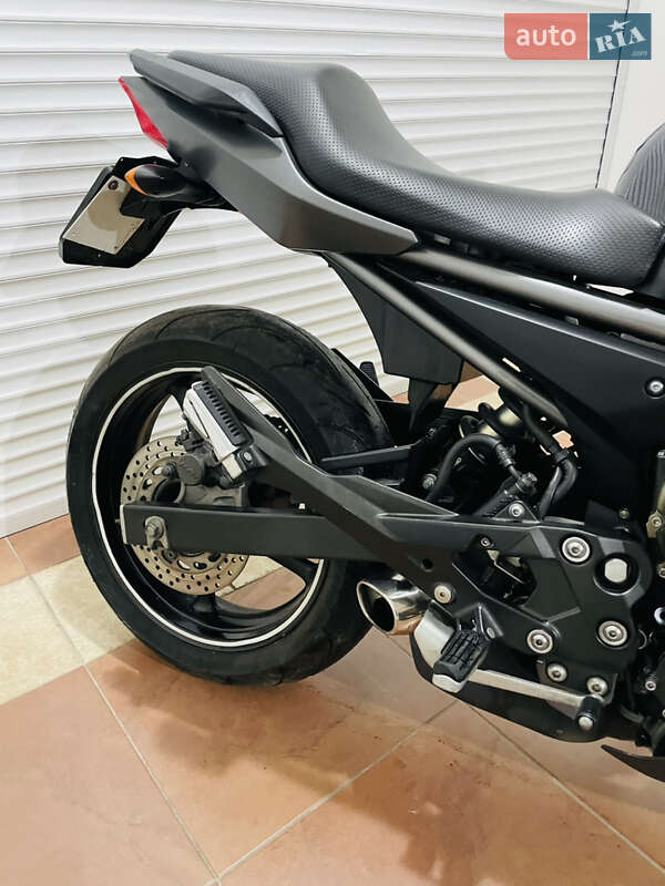 Мотоцикл Без обтекателей (Naked bike) Yamaha XJ6 Diversion 2010 в Киеве