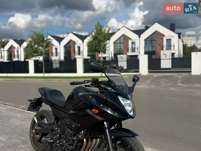 Yamaha XJ6 2010