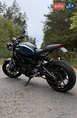 Мотоцикл Кастом Yamaha XSR 900 2017 в  Мотоцикл Кастом Yamaha XSR 900 2017 в