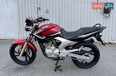 Мотоцикл Багатоцільовий (All-round) Yamaha YBR 250 2013 в  фото 2 Мотоцикл Багатоцільовий (All-round) Yamaha YBR 250 2013 в
