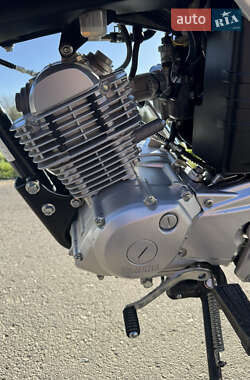 Мотоцикл Классик Yamaha YBR125 2022 в 