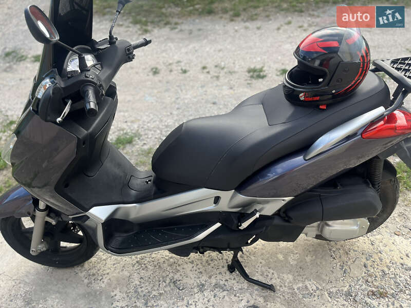 Макси-скутер Yamaha YP 2006 в Каменец-Подольском