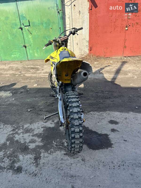 Мотоцикл Кросс Yamaha YZ 250F 2016 в Кременчуці фото 7 Мотоцикл Кросс Yamaha YZ 250F 2016 в Кременчуці