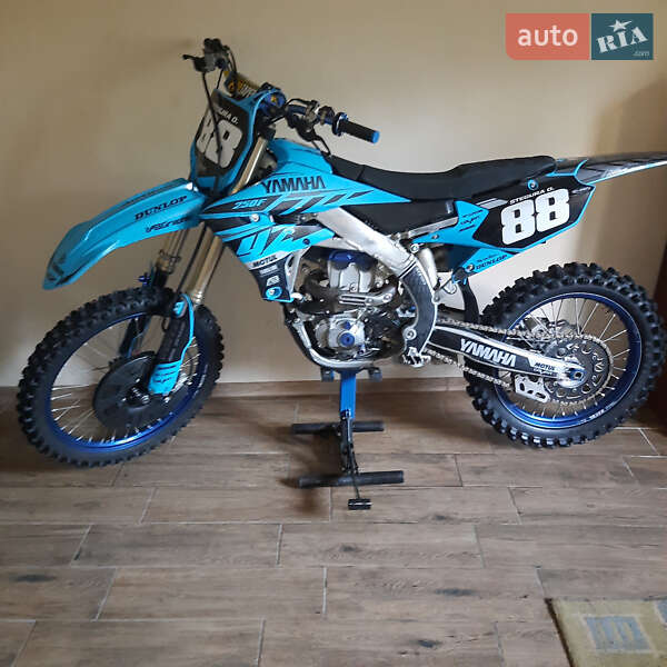 Вантажні моторолери, мотоцикли, скутери, мопеди Yamaha YZ 250F 2020 в Ужгороді