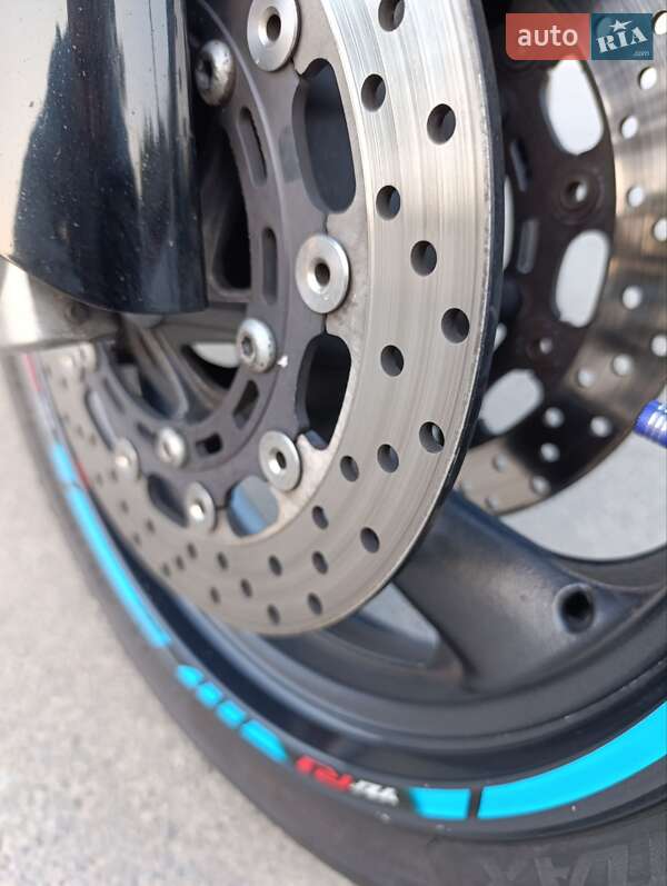 Спортбайк Yamaha YZF 1000R 2002 в Баре