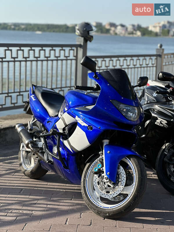 Спортбайк Yamaha YZF 600R Thundercat 2002 в Кам'янець-Подільському