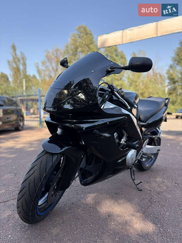 Yamaha YZF 600R Thundercat 2003