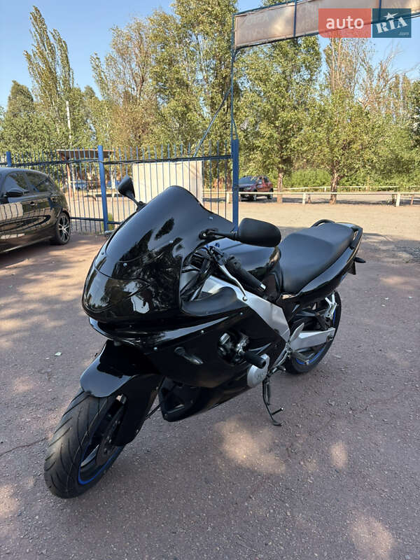 Мотоцикл Спорт-туризм Yamaha YZF 600R Thundercat 2003 в Кривому Розі фото 8 Мотоцикл Спорт-туризм Yamaha YZF 600R Thundercat 2003 в Кривому Розі