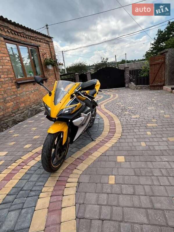 Спортбайк Yamaha YZF R-125 2008 в Новоукраинке