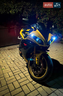 Спортбайк Yamaha YZF R1 2009 в Киеве