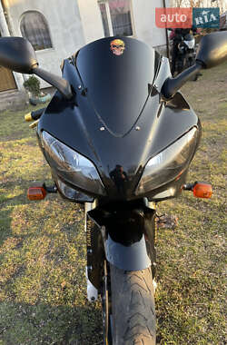 Спортбайк Yamaha YZF R1 1998 в 