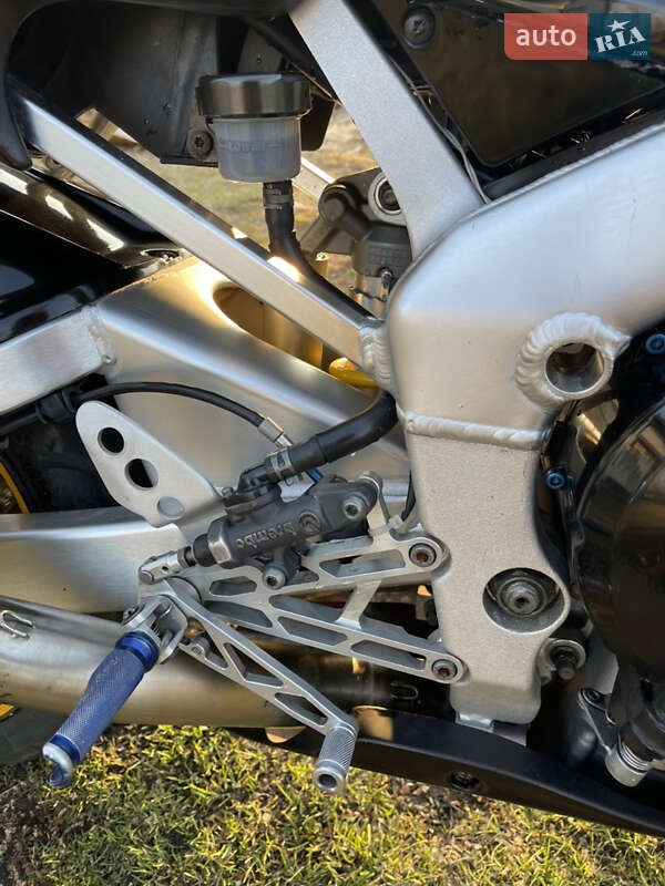 Спортбайк Yamaha YZF R1 1998 в Львове фото 8 Спортбайк Yamaha YZF R1 1998 в Львове