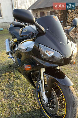 Спортбайк Yamaha YZF R1 1998 в 