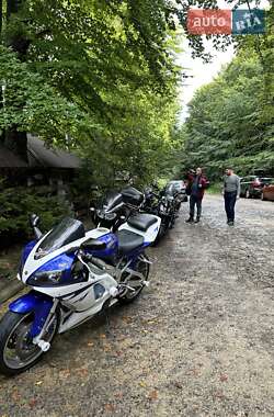 Спортбайк Yamaha YZF R1 1998 в 
