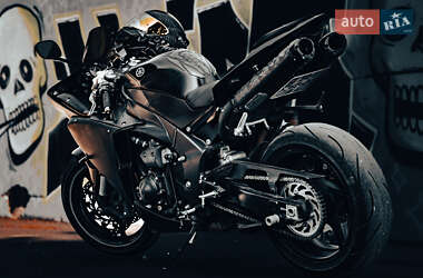 Спортбайк Yamaha YZF R1 2013 в 