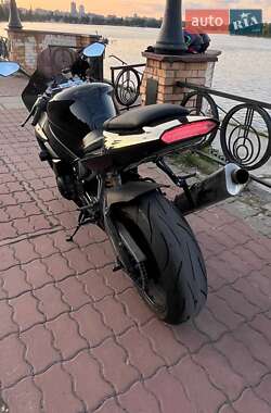 Спортбайк Yamaha YZF R1 2004 в 