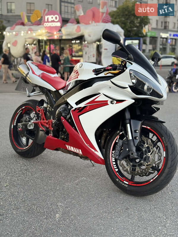 Спортбайк Yamaha YZF R1 2007 в Харькове фото 2 Спортбайк Yamaha YZF R1 2007 в Харькове