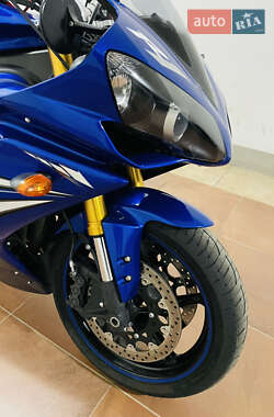 Спортбайк Yamaha YZF R1 2008 в 