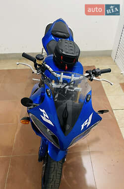 Спортбайк Yamaha YZF R1 2008 в 