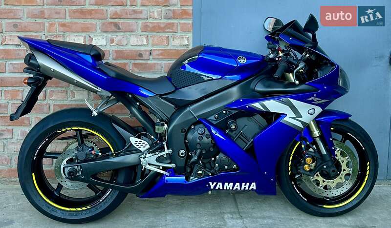 Спортбайк Yamaha YZF R1 2004 в Каневе