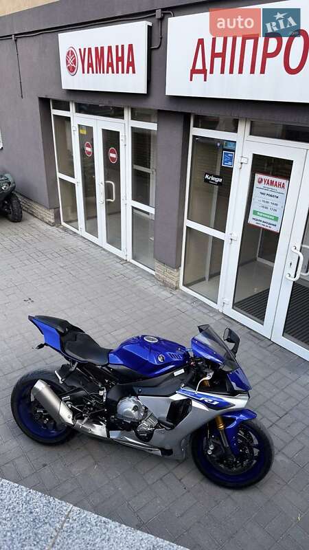 Спортбайк Yamaha YZF R1 2015 в Харькове