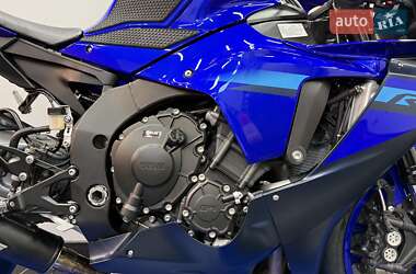 Спортбайк Yamaha YZF R1 2022 в 
