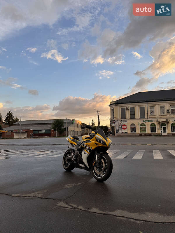 Спортбайк Yamaha YZF R1 2005 в Богодухіву