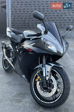 Спортбайк Yamaha YZF R1 2002 в Днепре