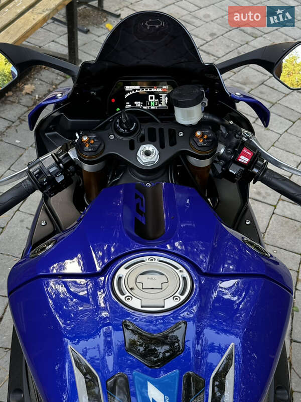 Спортбайк Yamaha YZF R1 2019 в Золочеві