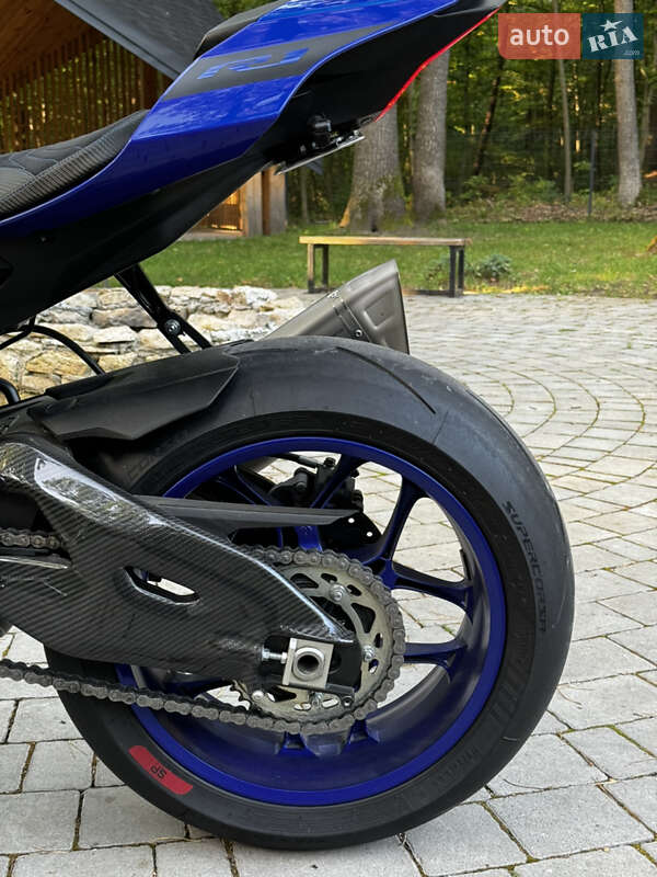 Спортбайк Yamaha YZF R1 2019 в Золочеві