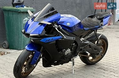 Спортбайк Yamaha YZF R1 2016 в Киеве