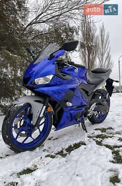 Спортбайк Yamaha YZF-R25 2020 в Дніпрі