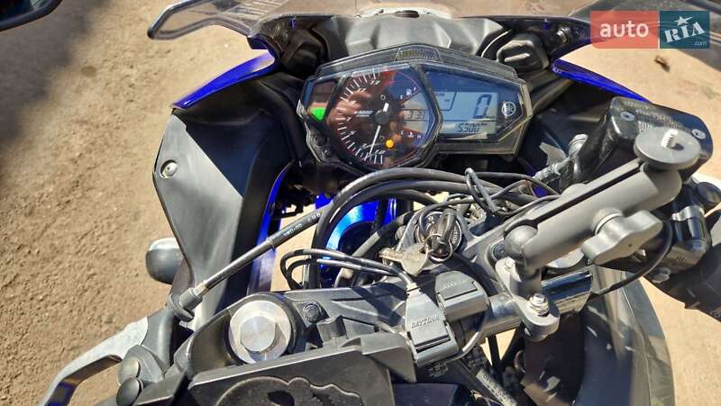 Спортбайк Yamaha YZF-R25 2016 в Киеве фото 5 Спортбайк Yamaha YZF-R25 2016 в Киеве