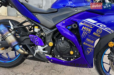 Мотоцикл Без обтекателей (Naked bike) Yamaha YZF-R25 2017 в 