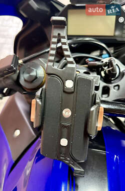 Мотоцикл Спорт-туризм Yamaha YZF-R3 2019 в 