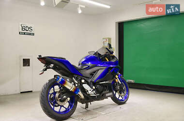 Мотоцикл Спорт-туризм Yamaha YZF-R3 2019 в 