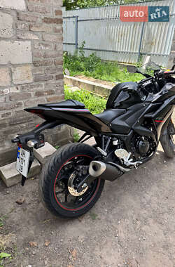 Спортбайк Yamaha YZF-R3 2018 в 