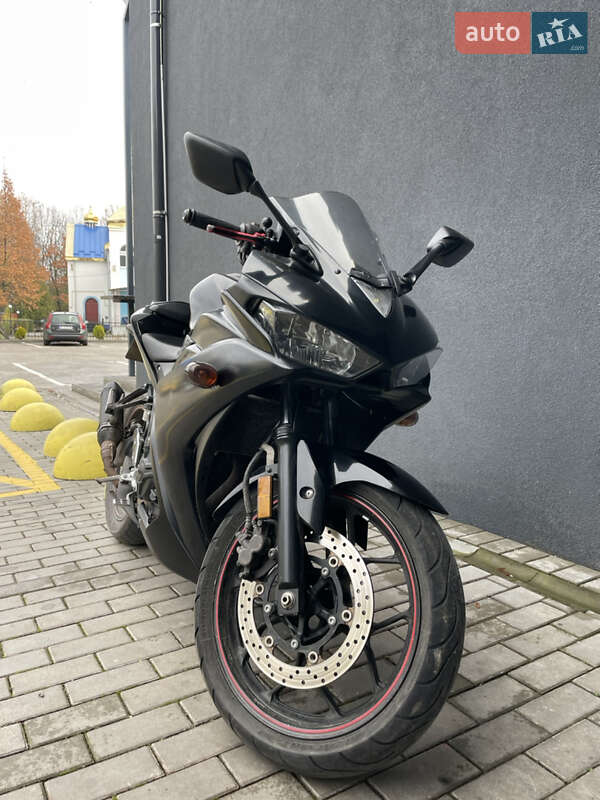 Спортбайк Yamaha YZF-R3 2015 в Луцьку фото 18 Спортбайк Yamaha YZF-R3 2015 в Луцьку